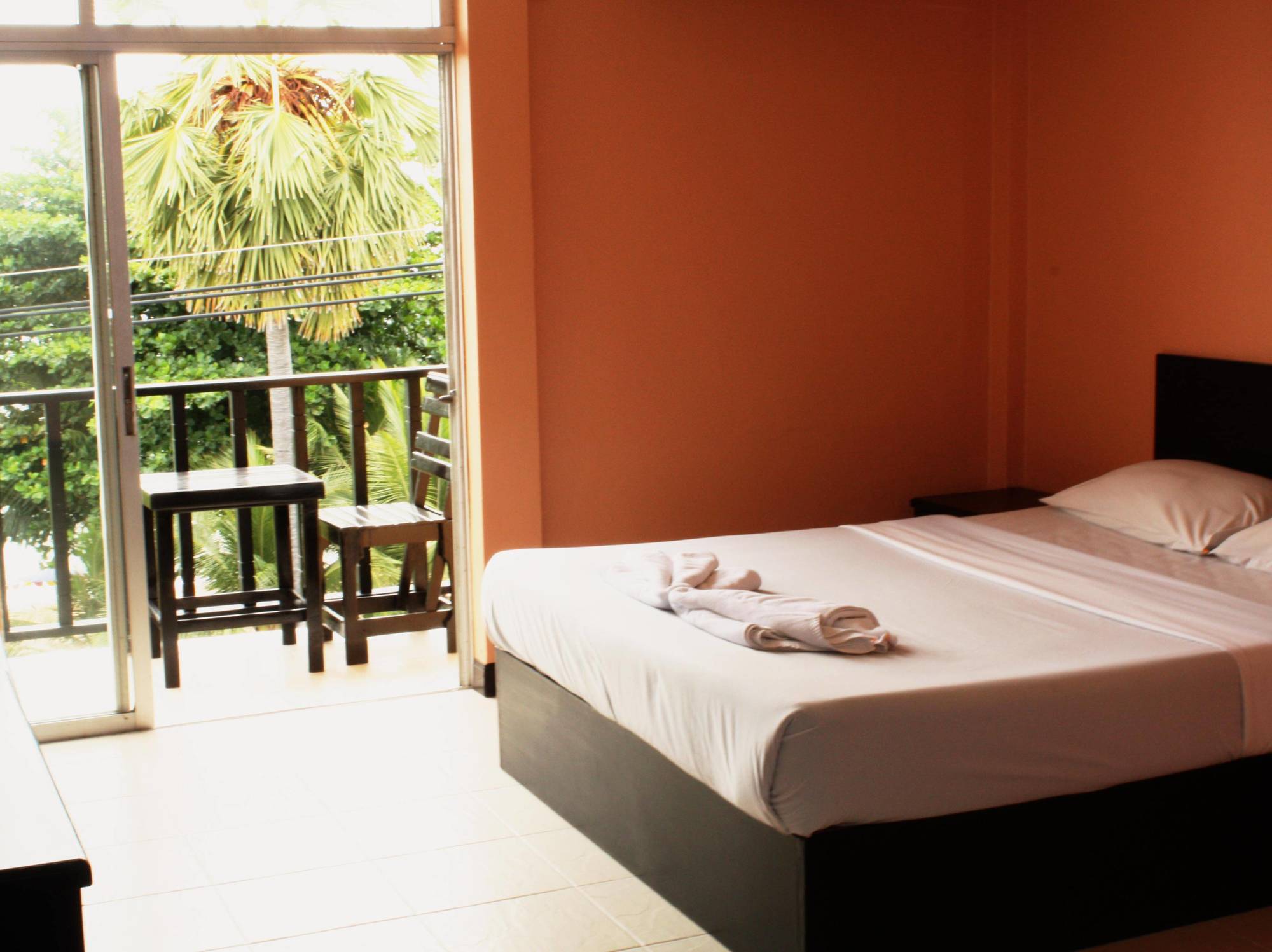 Opal House Hotel & Restaurant Ban Nong Tabaek Eksteriør billede